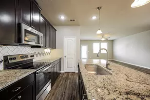15815 Spruce River Ct, Sugar Land, TX 77498 - Photo 9