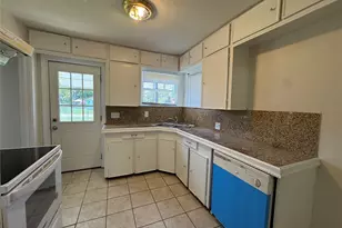 7502 Ley Rd, Houston, TX 77028 - Photo 9