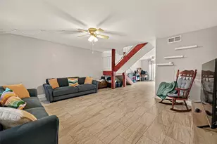 2267 Triway Ln, Houston, TX 77043 - Photo 7