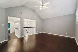 1611 Hill Spring Dr, Sugar Land, TX 77479 - Photo 29