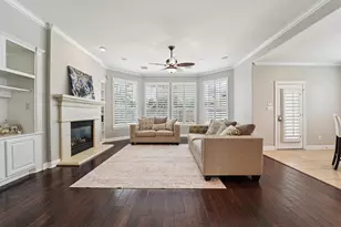 1611 Hill Spring Dr, Sugar Land, TX 77479 - Photo 7