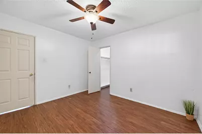 7714 Renwick Drive #D13, Houston, TX 77081 - Photo 21