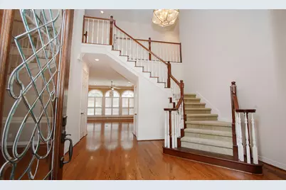 8 Epernay Place, Jersey Village, TX 77040 - Photo 5