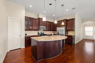 6200 Glenn Hills Ln, League City, TX 77573 - Photo 5