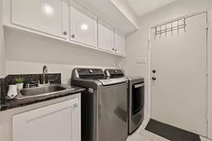 1602 Big Lake Dr, Houston, TX 77077 - Photo 41
