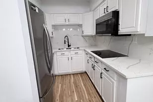 2601 Bellefontaine St, Houston, TX 77025 - Photo 5