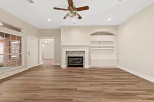 417 W Morgan St, Franklin, TX 77856 - Photo 23