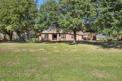 417 W Morgan Street, Franklin, TX 77856 - Photo 5