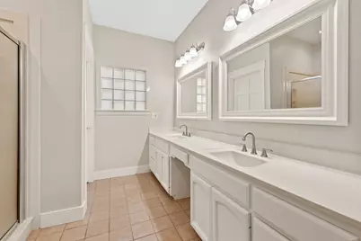 417 W Morgan Street, Franklin, TX 77856 - Photo 27