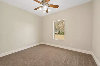 417 W Morgan Street, Franklin, TX 77856 - Photo 35