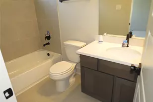 10123 Regatta Shr Dr, Missouri City, TX 77459 - Photo 9