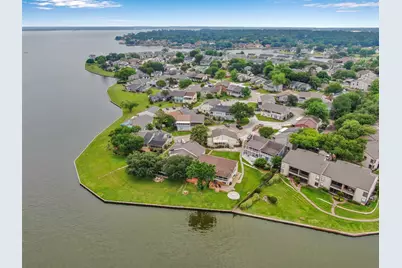 124 April Point N, Montgomery, TX 77356 - Photo 25