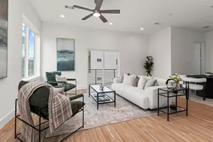 4702 Thornton Views Rd, Houston, TX 77018 - Photo 13
