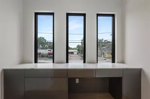 2233 Blalock Rd, Houston, TX 77080 - Photo 17