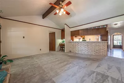 2121 Yorktown Court S, League City, TX 77573 - Photo 11