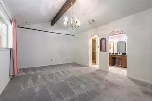 2121 Yorktown Ct S, League City, TX 77573 - Photo 13