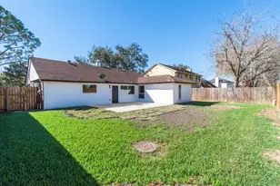 8618 Quail Vista Dr, Houston, TX 77489 - Photo 35