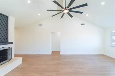 8618 Quail Vista Drive, Houston, TX 77489 - Photo 7