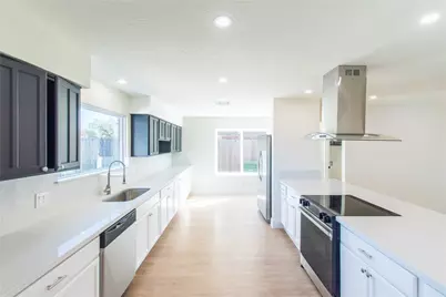 8618 Quail Vista Drive, Houston, TX 77489 - Photo 13