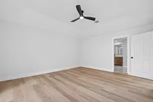 13834 Sheri Hollow Ln, Houston, TX 77082 - Photo 25