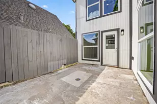 13834 Sheri Hollow Ln, Houston, TX 77082 - Photo 45