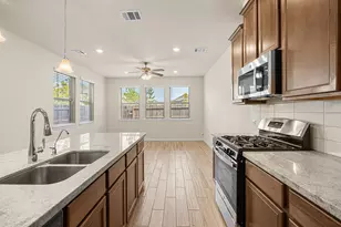 5617 Evanston Ln, Pasadena, TX 77505 - Photo 13