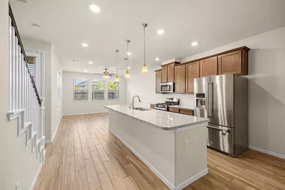 5617 Evanston Lane, Pasadena, TX 77505 - Photo 9