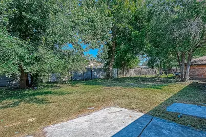 2946 Dragonwick Drive, Houston, TX 77045 - Photo 37