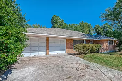 2946 Dragonwick Drive, Houston, TX 77045 - Photo 3