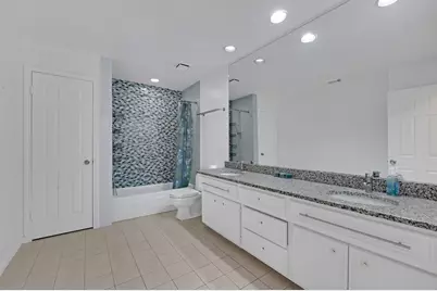 4422 Warwick Drive, Sugar Land, TX 77479 - Photo 21