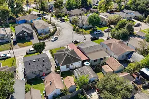 1227 Common Park Dr, Houston, TX 77009 - Photo 29