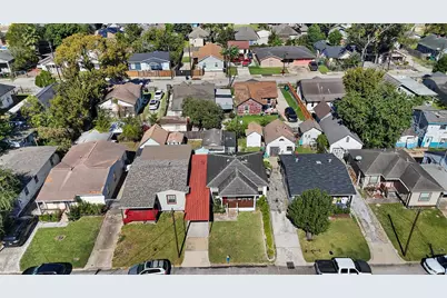 1227 Common Park Drive, Houston, TX 77009 - Photo 27