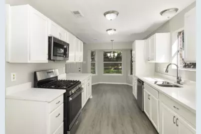 9710 Arrowgrass Drive, Houston, TX 77064 - Photo 13