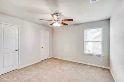 8119 Sunberry Shadow Drive, Houston, TX 77016 - Photo 15