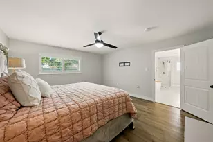 10718 Chevy Chase Dr, Houston, TX 77042 - Photo 25