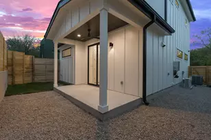 1225 Delano St, Austin, TX 78721 - Photo 25