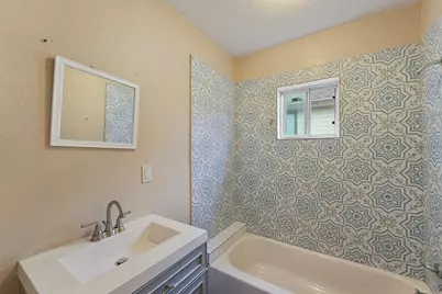 3706 Delano Street, Houston, TX 77004 - Photo 7