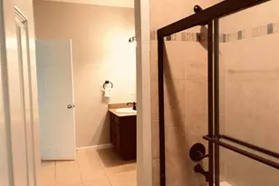 2016 Leisure Ln, League City, TX 77573 - Photo 17