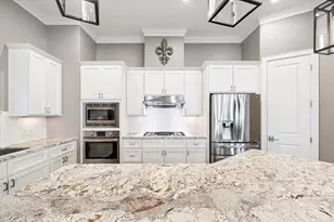 15607 Logan St, Sugar Land, TX 77478 - Photo 11