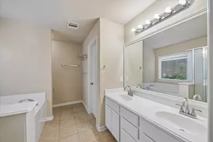 11927 Golden Lodge Ln, Houston, TX 77066 - Photo 11