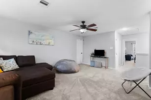3915 Cinnamon Fern Ct, Houston, TX 77059 - Photo 37