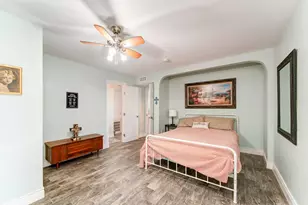 1822 Port O' Call St, Tiki Island, TX 77554 - Photo 25