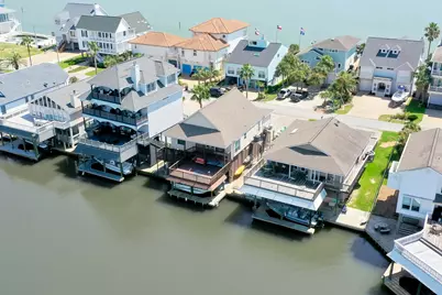 1822 Port O'Call Street, Galveston, TX 77554 - Photo 45
