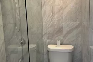 6200 Ranchester Dr, Houston, TX 77036 - Photo 11