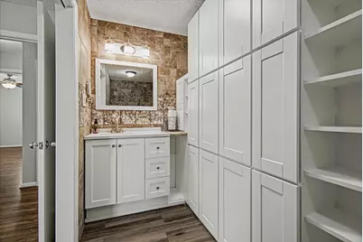 1190 Sailfish Street, Bayou Vista, TX 77563 - Photo 19