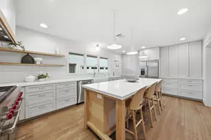 1111 Highland St, Houston, TX 77009 - Photo 9