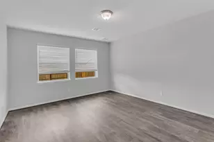 5327 CJ Walker Ln, Houston, TX 77048 - Photo 15