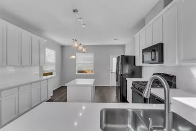 5327 Cj Walker Lane, Houston, TX 77048 - Photo 7