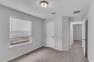 5327 CJ Walker Ln, Houston, TX 77048 - Photo 29