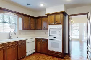 2218 River Falls Dr, Houston, TX 77339 - Photo 21